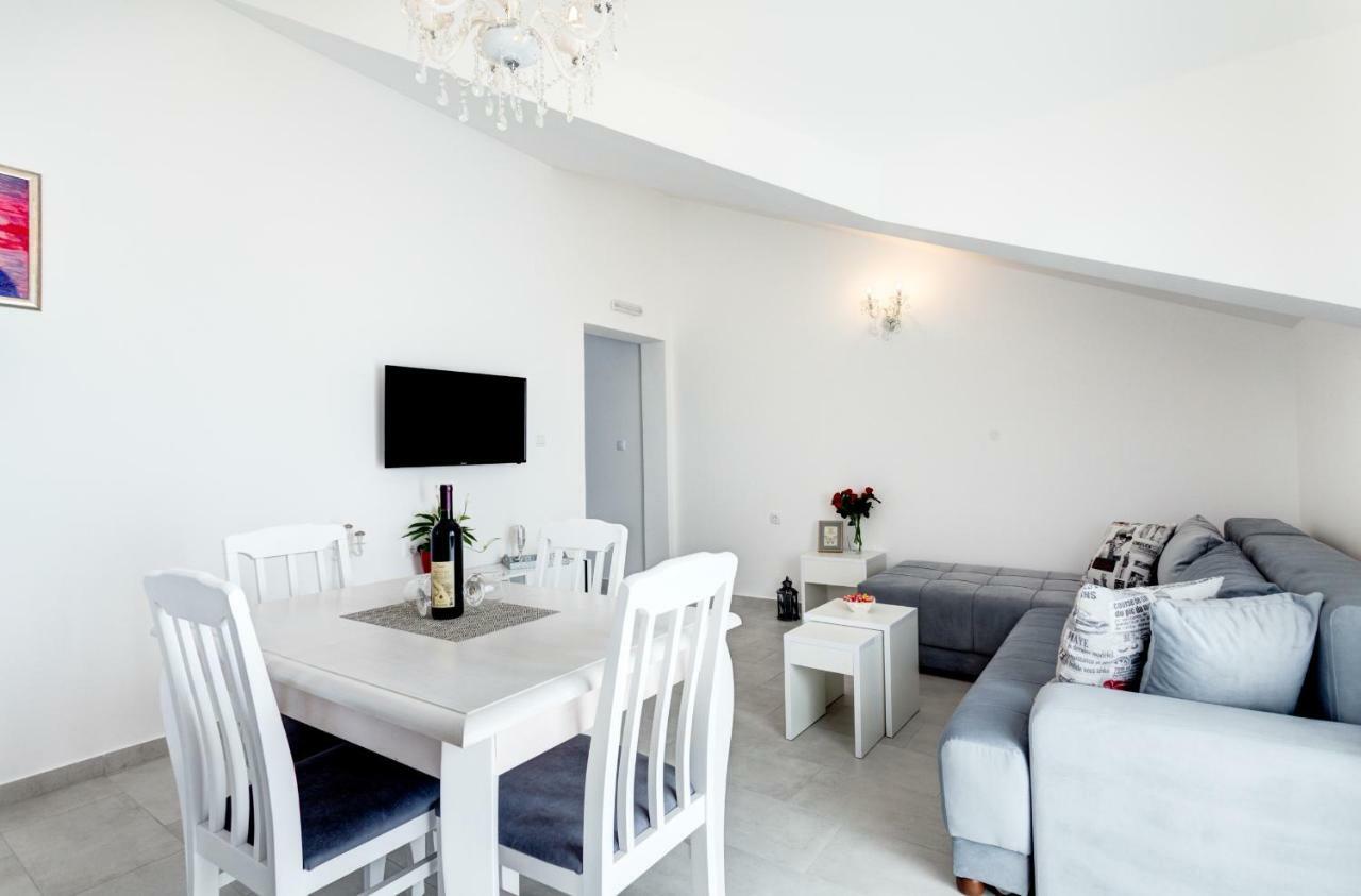 Sunny Nest Apartments Kotor Buitenkant foto
